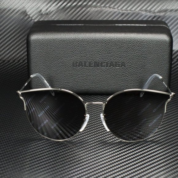 Balenciaga Unisex Grey and Silver Sunglasses! - Picture 2 of 4